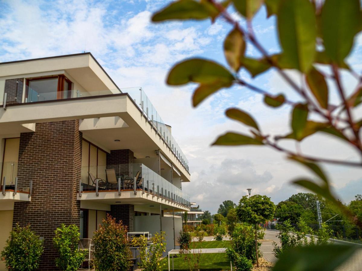 Panorama Superior Apartments - Pool, Garden, Parking Balatonalmádi Esterno foto