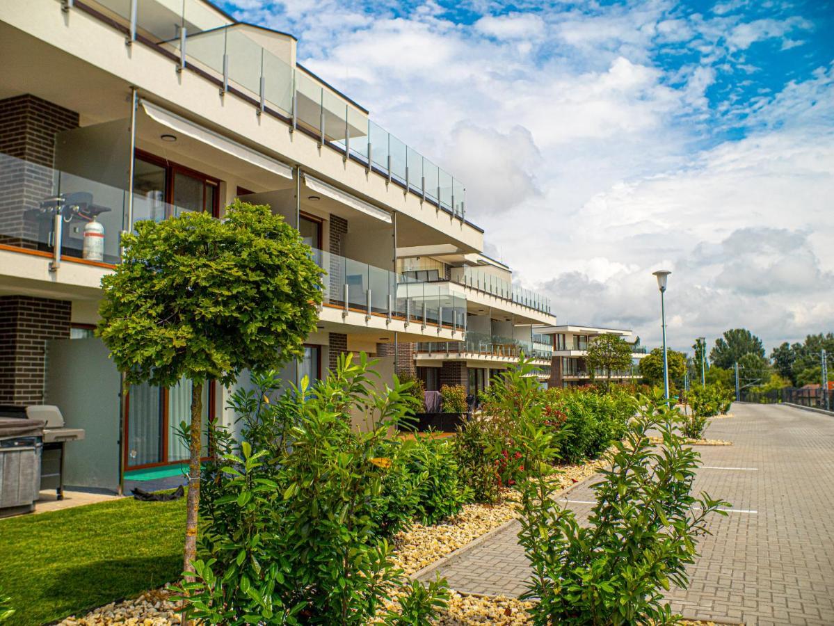 Panorama Superior Apartments - Pool, Garden, Parking Balatonalmádi Esterno foto