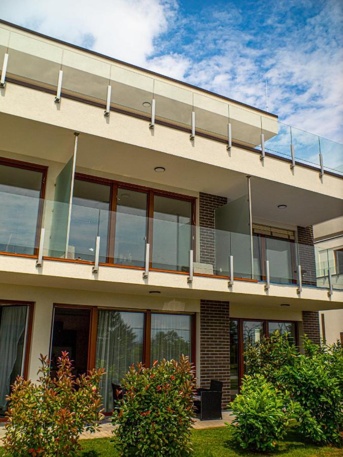 Panorama Superior Apartments - Pool, Garden, Parking Balatonalmádi Esterno foto