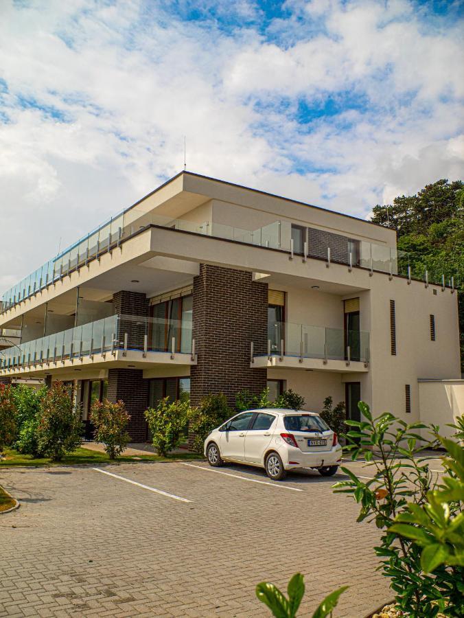 Panorama Superior Apartments - Pool, Garden, Parking Balatonalmádi Esterno foto